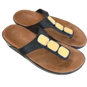 Fitflop Sandals Womens 10 Black & Leather w/ Butter Yellow Accents Thong Shoes‎